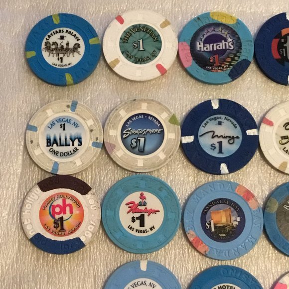 Las Vegas Casino chip collection Games Very Cool Colorful Lot Of 22